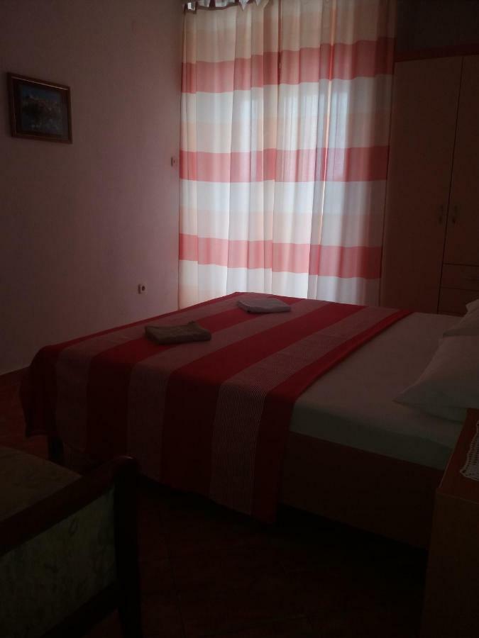 Apartments Erceg Omiš Exterior foto